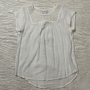 Womens Liz Claiborne White Blouse Size Small. New without tags.